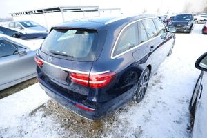 Mercedes Clase E E 300 DE 306CV AMG LINE FAMILIAR - Foto 3