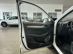 MG ZS EV LUXURY 143CV SUV - Foto 27