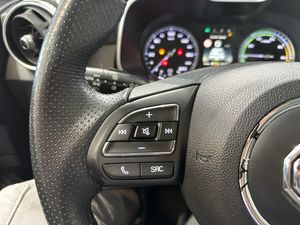 MG ZS EV LUXURY 143CV SUV - Foto 14