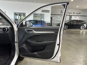 MG ZS EV LUXURY 143CV SUV - Foto 28
