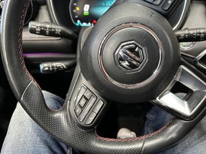 MG eHS 1.5T GDI 258CV PHEV LUXURY SUV - Foto 17