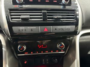 Mitsubishi Eclipse Cross 2.4PHEV 188CV KAITEKI 4WD - Foto 16