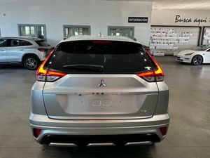 Mitsubishi Eclipse Cross 2.4PHEV 188CV KAITEKI 4WD - Foto 6