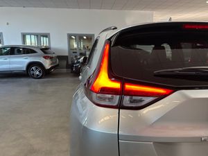 Mitsubishi Eclipse Cross 2.4PHEV 188CV KAITEKI 4WD - Foto 22