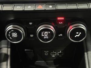 Renault Captur 1.6PHEV 160CV TECHNO - Foto 23