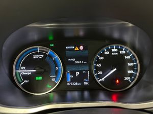 Mitsubishi Eclipse Cross 2.4PHEV 188CV KAITEKI 4WD - Foto 16