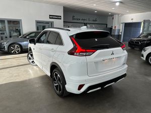 Mitsubishi Eclipse Cross 2.4PHEV 188CV KAITEKI 4WD - Foto 5