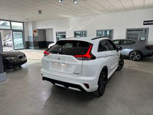Mitsubishi Eclipse Cross 2.4PHEV 188CV KAITEKI 4WD - Foto 7