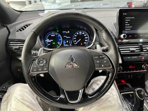 Mitsubishi Eclipse Cross 2.4PHEV 188CV KAITEKI 4WD - Foto 12