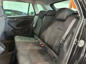 Skoda Kamiq 1.5TSI 150CV SELECTION - Foto 9