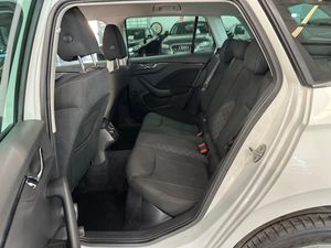 Skoda Kamiq 1.0TSI 110CV SELECTION - Foto 10