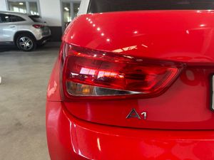 Audi A1 1,6 TDI 3P 90CV - Foto 21