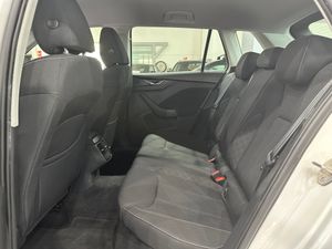 Skoda Kamiq 1.0TSI 110CV AMBITION DSG - Foto 10