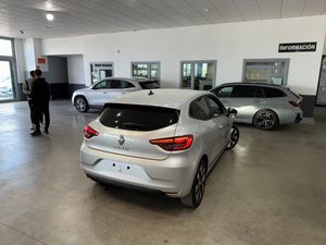 Renault Clio 1.5DCI 100CV EVOLUTION - Foto 6