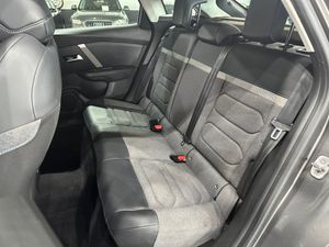 Citroën C4 BlueHDi 130 EAT8 Feel Pack - Foto 10