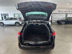 Renault Megane 1.3TCE 140CV TECHNO FAMILIAR EDC - Foto 8