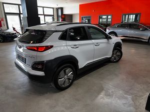Hyundai Kona Eléctrico 100 kW (136 CV) Tecno 39 kWh - Foto 6