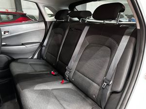 Hyundai Kona Eléctrico 100 kW (136 CV) Tecno 39 kWh - Foto 9