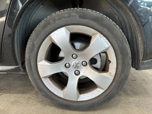 Peugeot 3008 1,6 HDI 110CV 5P - Foto 24