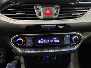 Hyundai i30 1,6 CRDI 116CV FAMILIAR - Foto 18