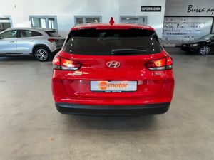 Hyundai i30 1,6 CRDI 116CV FAMILIAR - Foto 6