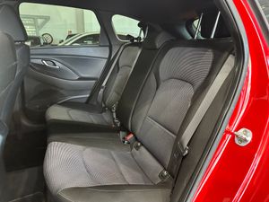 Hyundai i30 1,6 CRDI 116CV FAMILIAR - Foto 9