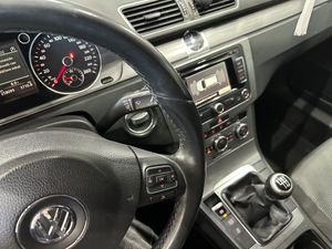 Volkswagen Passat Variant Advance 2.0 TDI 140 CV BlueMotion Technology ES EL MODELO VARIANT 2.0 Tdi Business - Foto 17