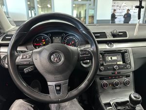 Volkswagen Passat Variant Advance 2.0 TDI 140 CV BlueMotion Technology ES EL MODELO VARIANT 2.0 Tdi Business - Foto 11