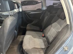 Volkswagen Passat Variant Advance 2.0 TDI 140 CV BlueMotion Technology ES EL MODELO VARIANT 2.0 Tdi Business - Foto 10