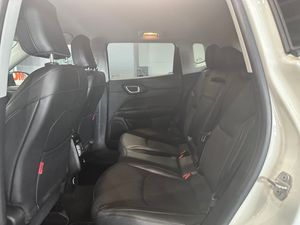 Jeep Compass 1.3PHEV 240CV 4XE TRAILHAWK - Foto 9