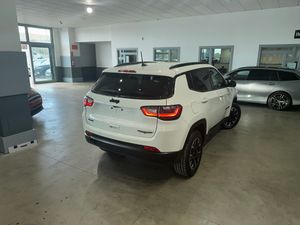 Jeep Compass 1.3PHEV 240CV 4XE TRAILHAWK - Foto 6