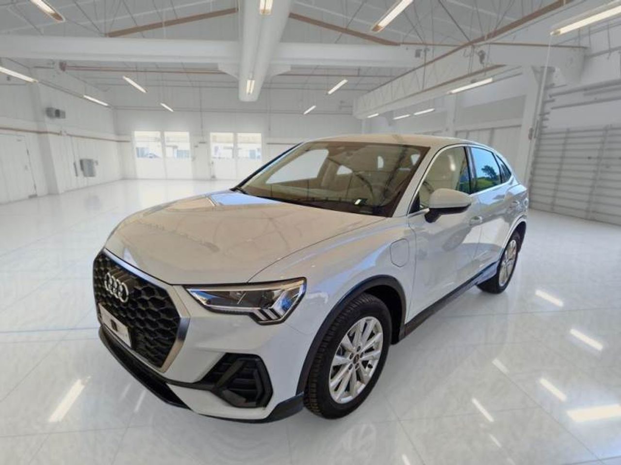Audi Q3 SPORTBACK 45TFSI 245CV STRONIC BUSINESS PLUS - Foto 1