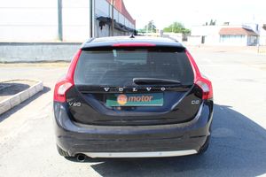 Volvo V60 D2 Momentum Aut. - Foto 4