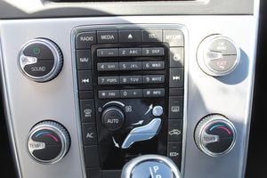 Volvo V60 D2 Momentum Aut. - Foto 13