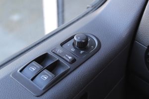 Volkswagen Multivan 2.5 TDI 130CV - Foto 21