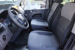 Volkswagen Multivan 2.5 TDI 130CV - Foto 8