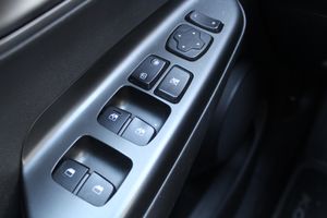 Hyundai Kona Eléctrico 100 kW (136 CV) Tecno 39 kWh - Foto 20