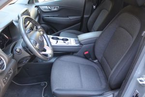 Hyundai Kona Eléctrico 100 kW (136 CV) Tecno 39 kWh - Foto 6