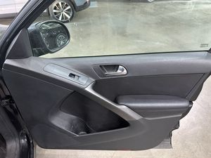 Volkswagen Tiguan +Motion 2.0 TDI 140 CV 4Motion DSG - Foto 21