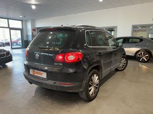 Volkswagen Tiguan +Motion 2.0 TDI 140 CV 4Motion DSG - Foto 6