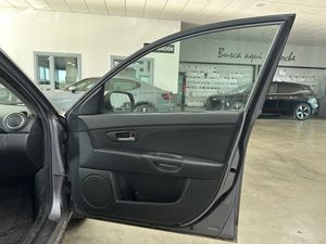 Mazda 3 Active 1.6 VVT 105cv 5p - Foto 26