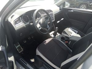 Volkswagen Tiguan Urban Sport 2.0 TDI 110 kW (150 CV) - Foto 4