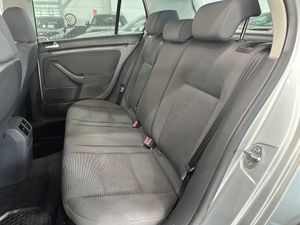 Volkswagen Golf 5p GT Sport 1.9 TDI 105 CV - Foto 10