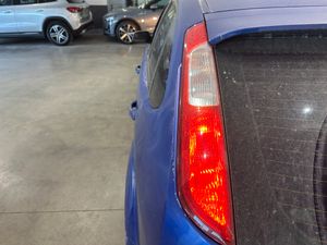 Ford Focus Berlina Ambiente 1.6 TDCi 90cv - Foto 19