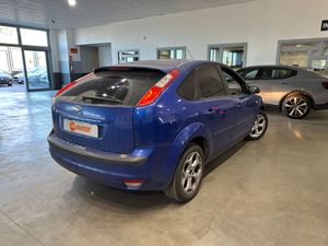 Ford Focus Berlina Ambiente 1.6 TDCi 90cv - Foto 7
