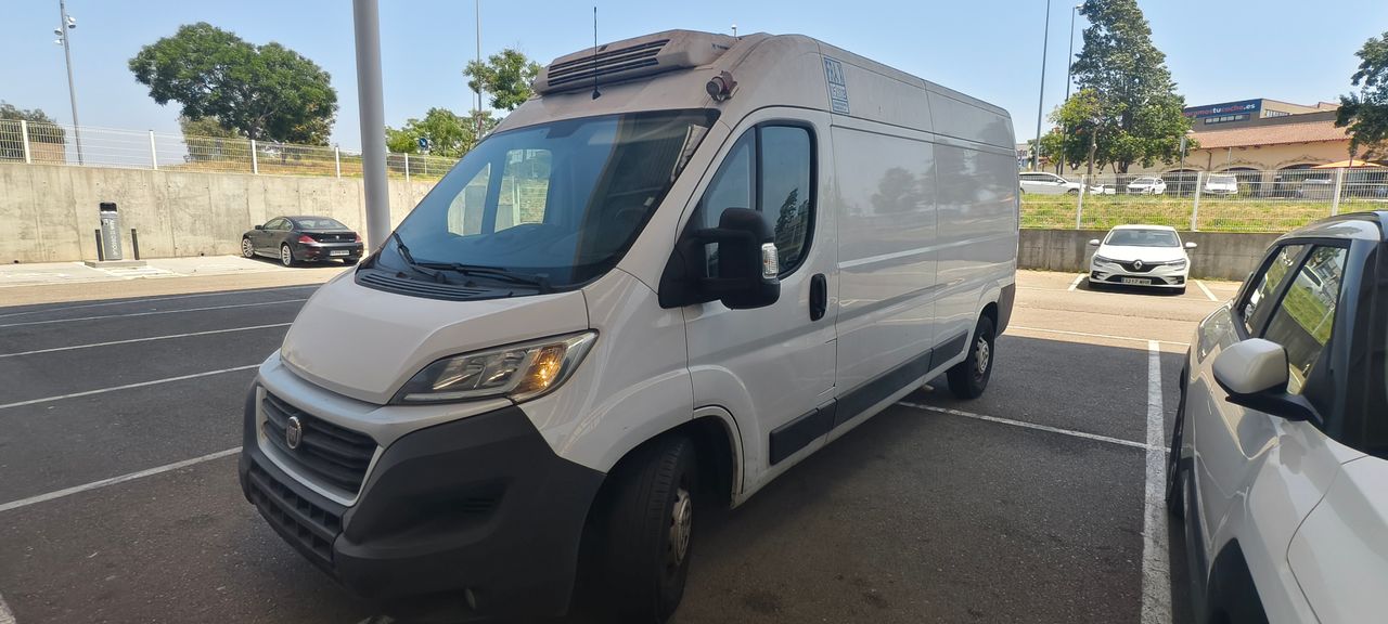 Fiat Ducato Furgón L3H2 ,frigorífico 35s14 furgón L3H2 con forrado isotermo y aparto de frío thermo king mod.V300.20  - Foto 1
