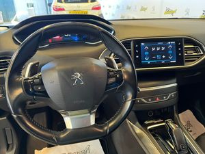 Peugeot 308 SW Active Pack BlueHDi 130 S&S EAT8 - Foto 14