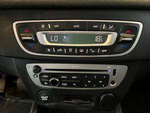 Renault Megane Sport Tourer Bose Energy dCi 110 S&S - Foto 13