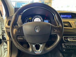 Renault Megane Sport Tourer Bose Energy dCi 110 S&S - Foto 16