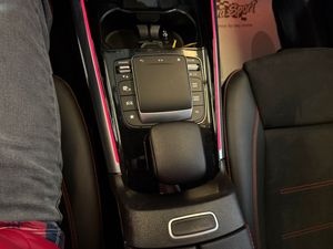 Mercedes Clase GLA GLA 200 - Foto 17